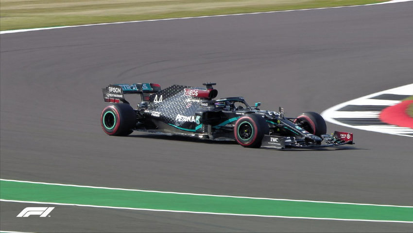 Lewis Hamilton rodando en el W11