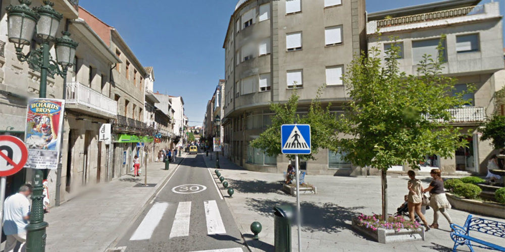 Calle Alfonso XII Redondela // Metropolitano