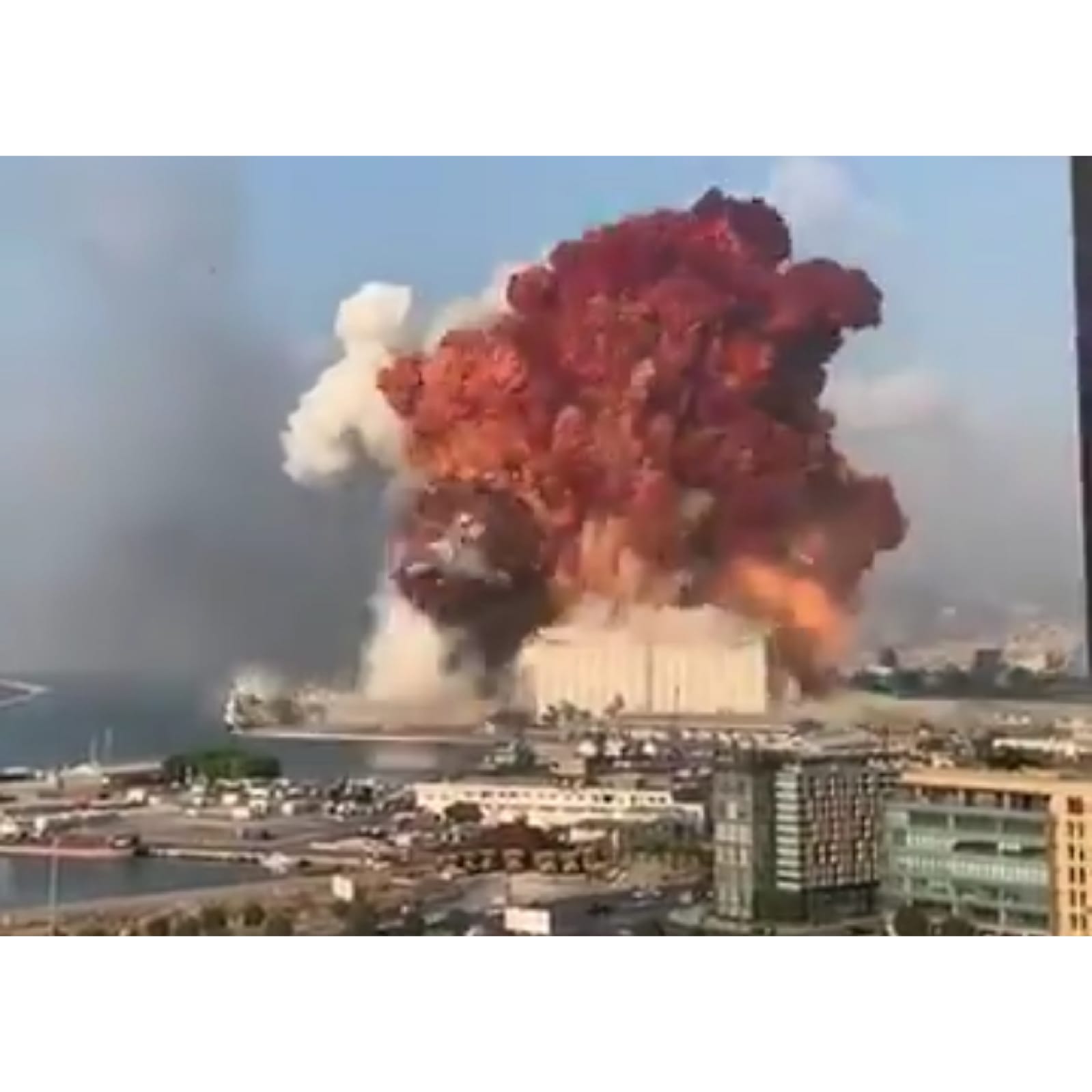 Explosión en el puerto de Beirut | Imagen: TimeJust