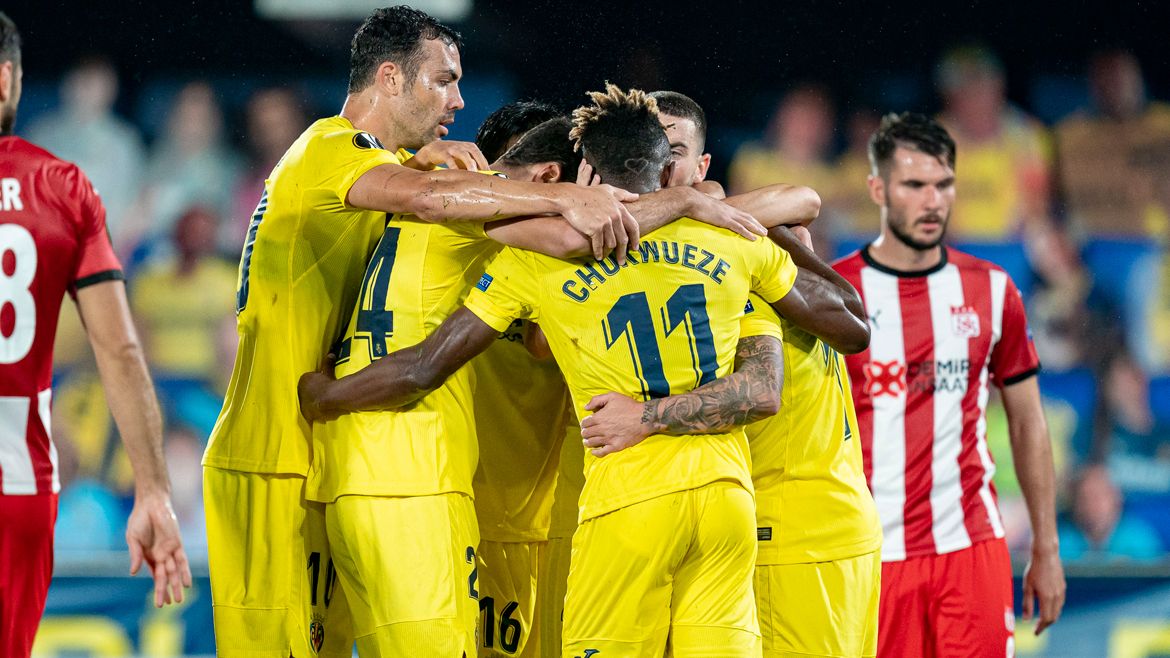 Los jugadores del Villarreal celebran un gol en el partido de ida / Fuente: villarrealcf.es