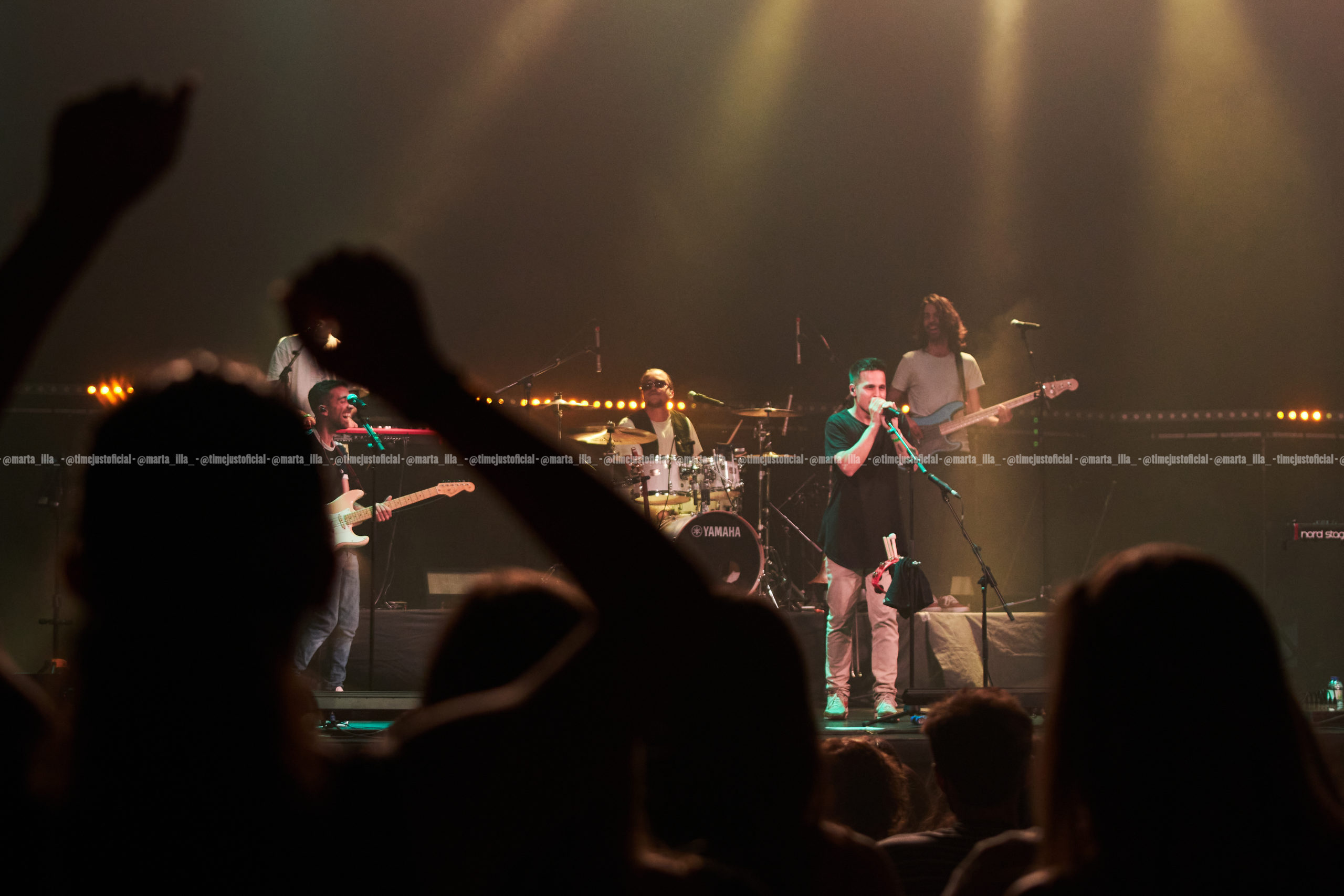 El grupo Stay Homas durante su concierto en el Coliseum de Barcelona/ Fuente: Marta Illa