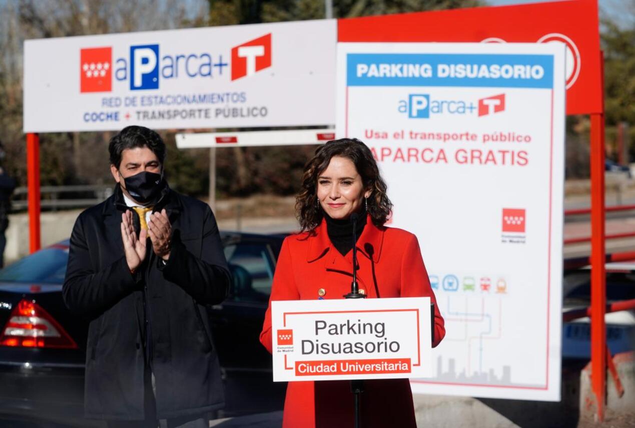 Isabel Ayuso en la inauguración del aparcamiento disuasorio de Ciudad Universitaria Foto: Com. de Madrid
