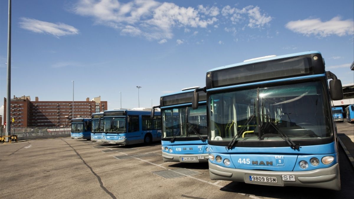 Autobuses de la EMT aparcados en un centro de operaciones Fuente: Ayuntamiento de Madrid