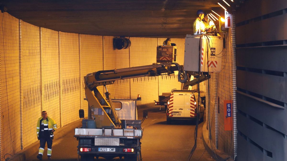 Trabajos de mantenimiento del túnel de Beiramar en 2019 FOTO: ALBA VILLAR