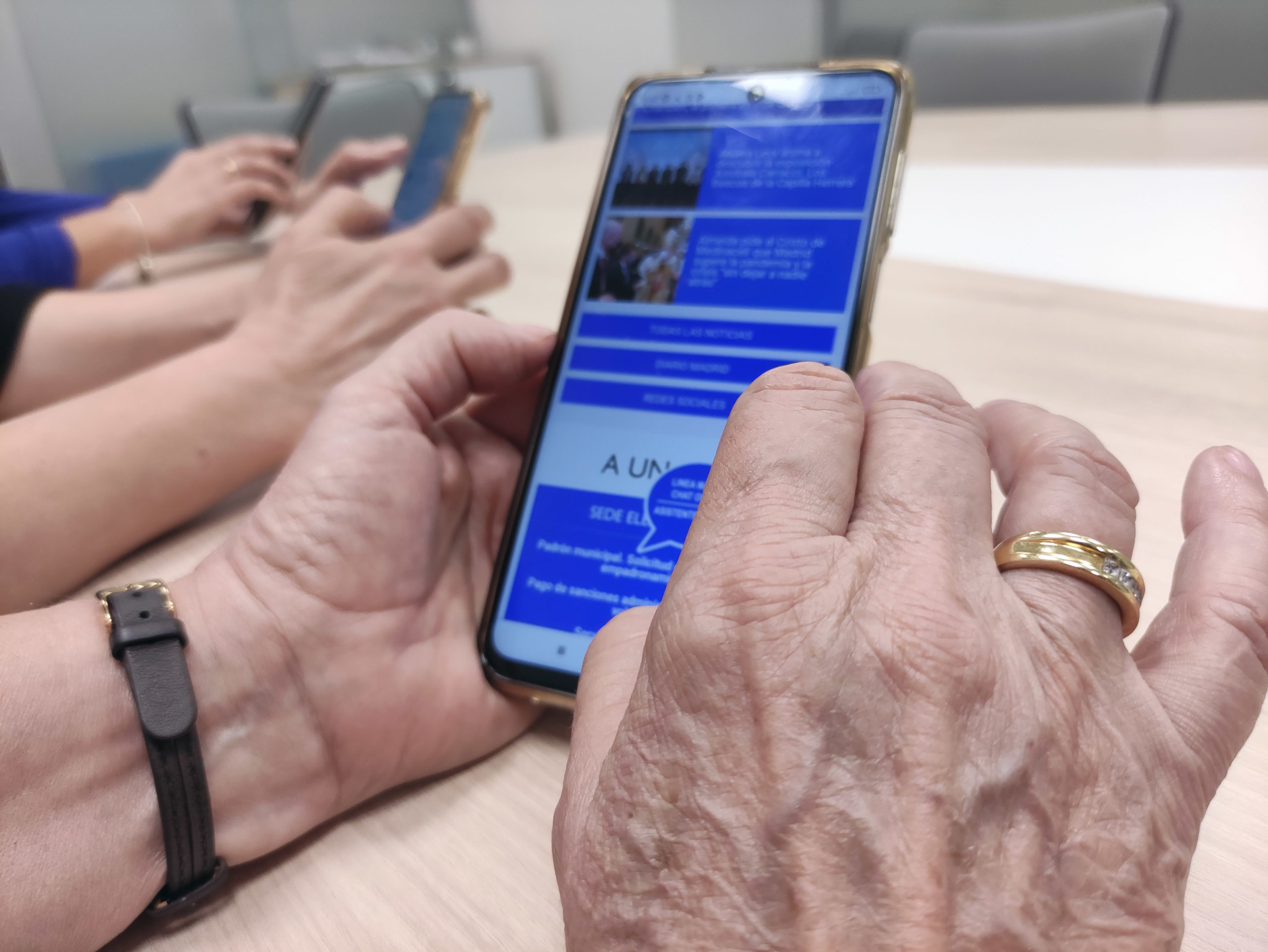 Clases de digitalización para personas mayores Foto: Ayuntamiento de Madrid